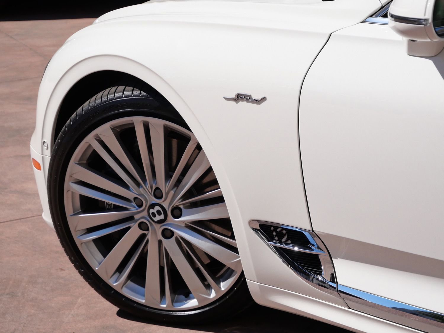 Used 2022 Bentley Continental GT Speed image 12