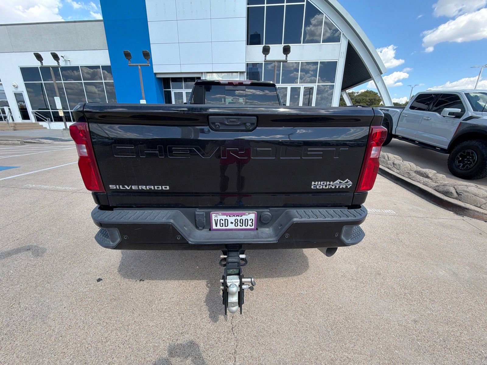 Used 2025 Chevrolet Silverado 3500 High Country w/ High Country Premium Package AWD/4WD image 10