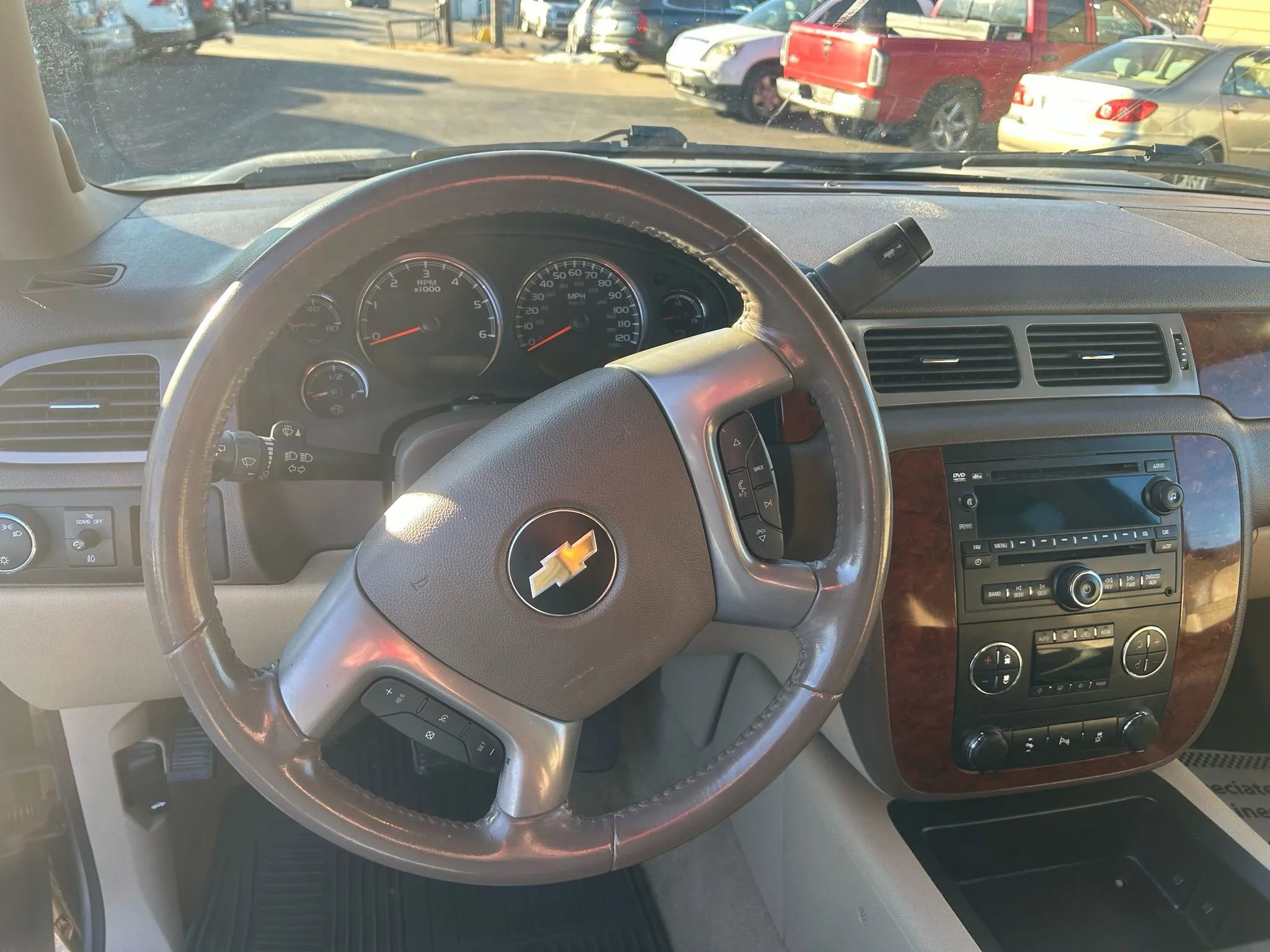 Used 2014 Chevrolet Tahoe LT w/ Luxury Package RWD image 19