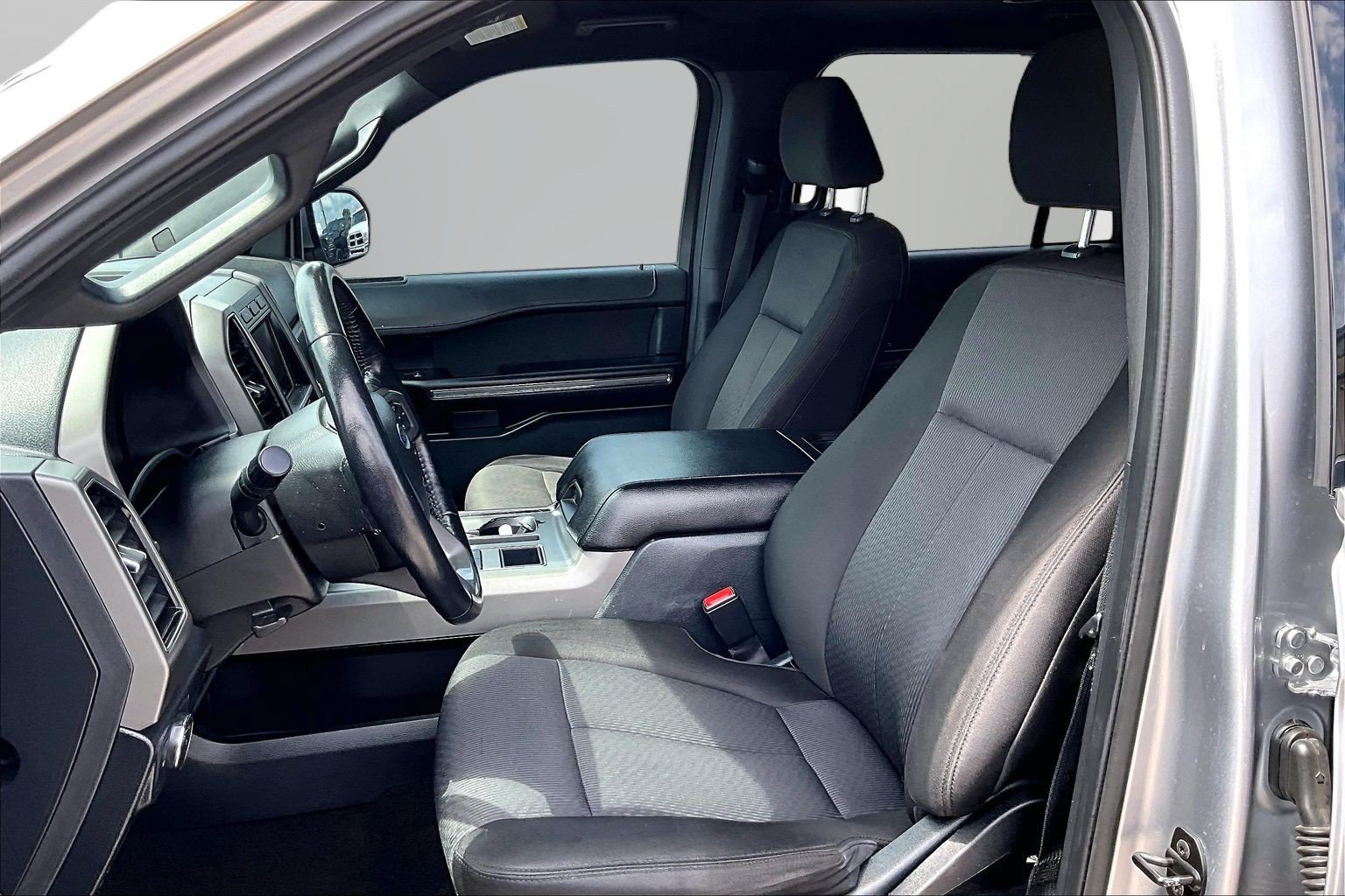 Used 2021 Ford Expedition Max XLT RWD image 16