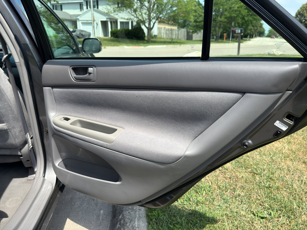Used 2003 Toyota Camry LE image 15