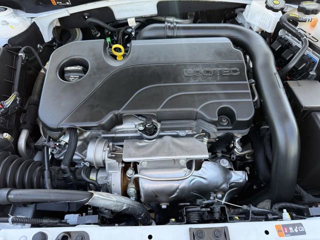 Used 2025 Chevrolet Malibu LT image 35