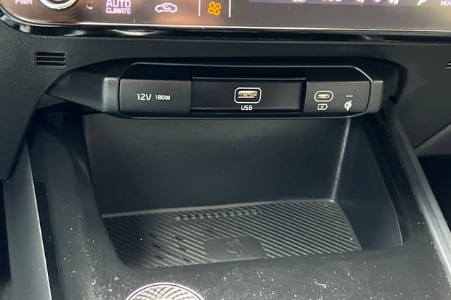 Used 2024 Kia Niro Wind FWD image 37