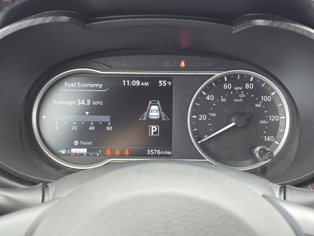 Used 2025 Nissan Versa SR w/ Trunk Package image 22