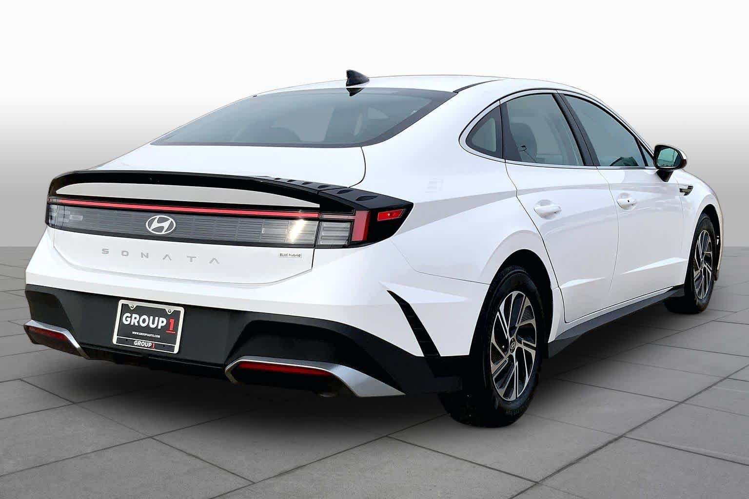 Used 2026 Hyundai Sonata Blue FWD image 13