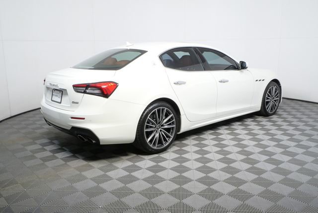 Used 2021 Maserati Ghibli S image 24