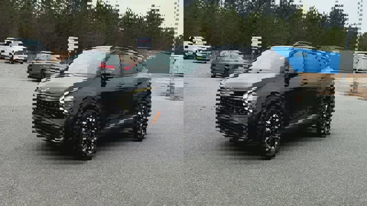 Used 2023 Kia Sportage X-Line w/ X-Line Premium Package image 4