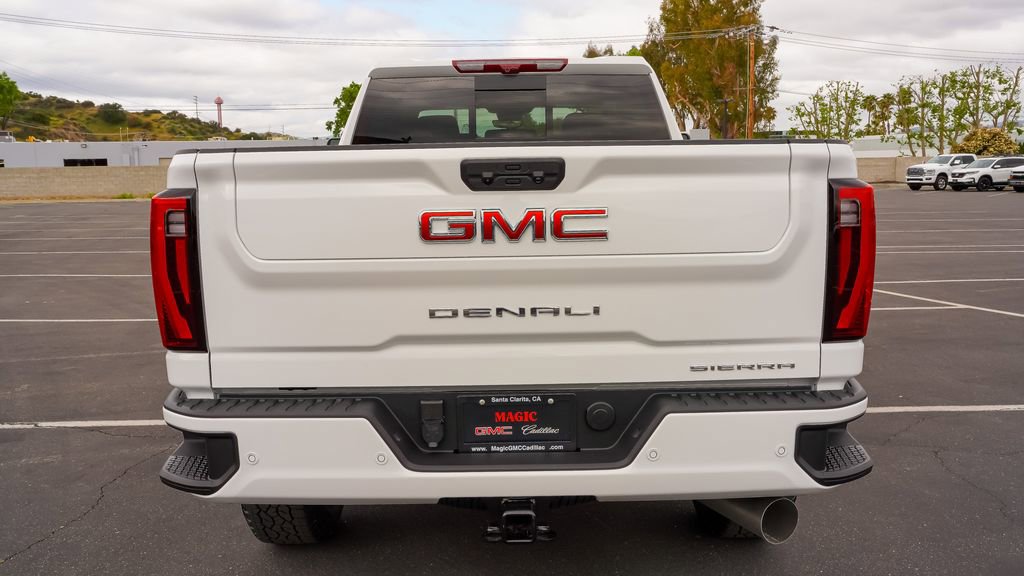 New 2025 GMC Sierra 2500 Denali w/ Denali Reserve Package image 12