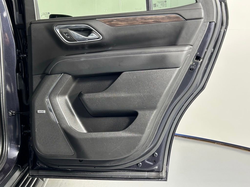Used 2023 Chevrolet Tahoe LT w/ LT Signature Plus Package image 12
