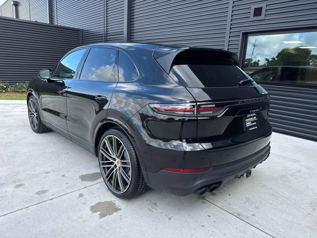 Certified 2023 Porsche Cayenne S Platinum image 3