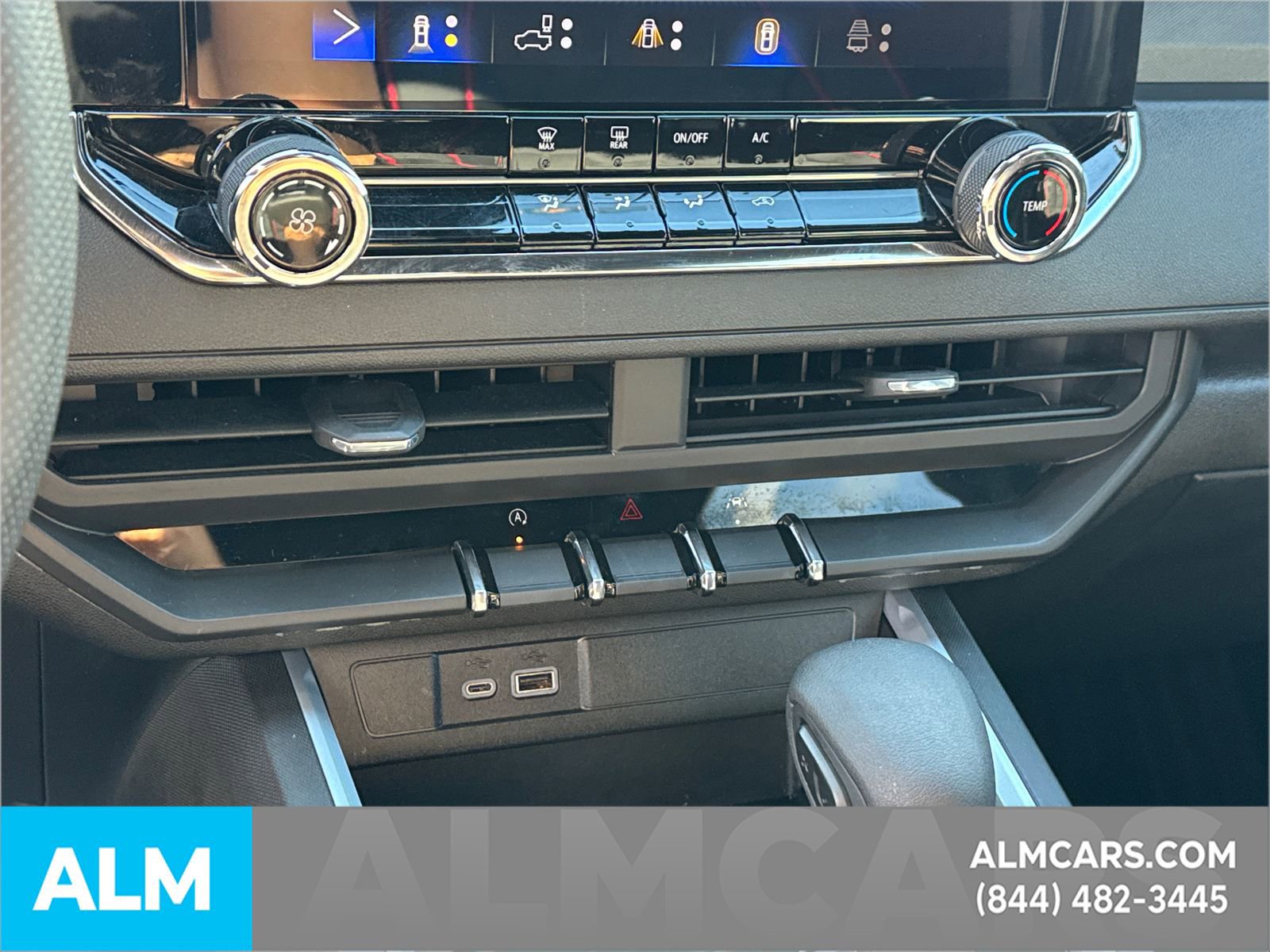 Used 2023 Chevrolet Colorado Trail Boss w/ Technology Package image 35