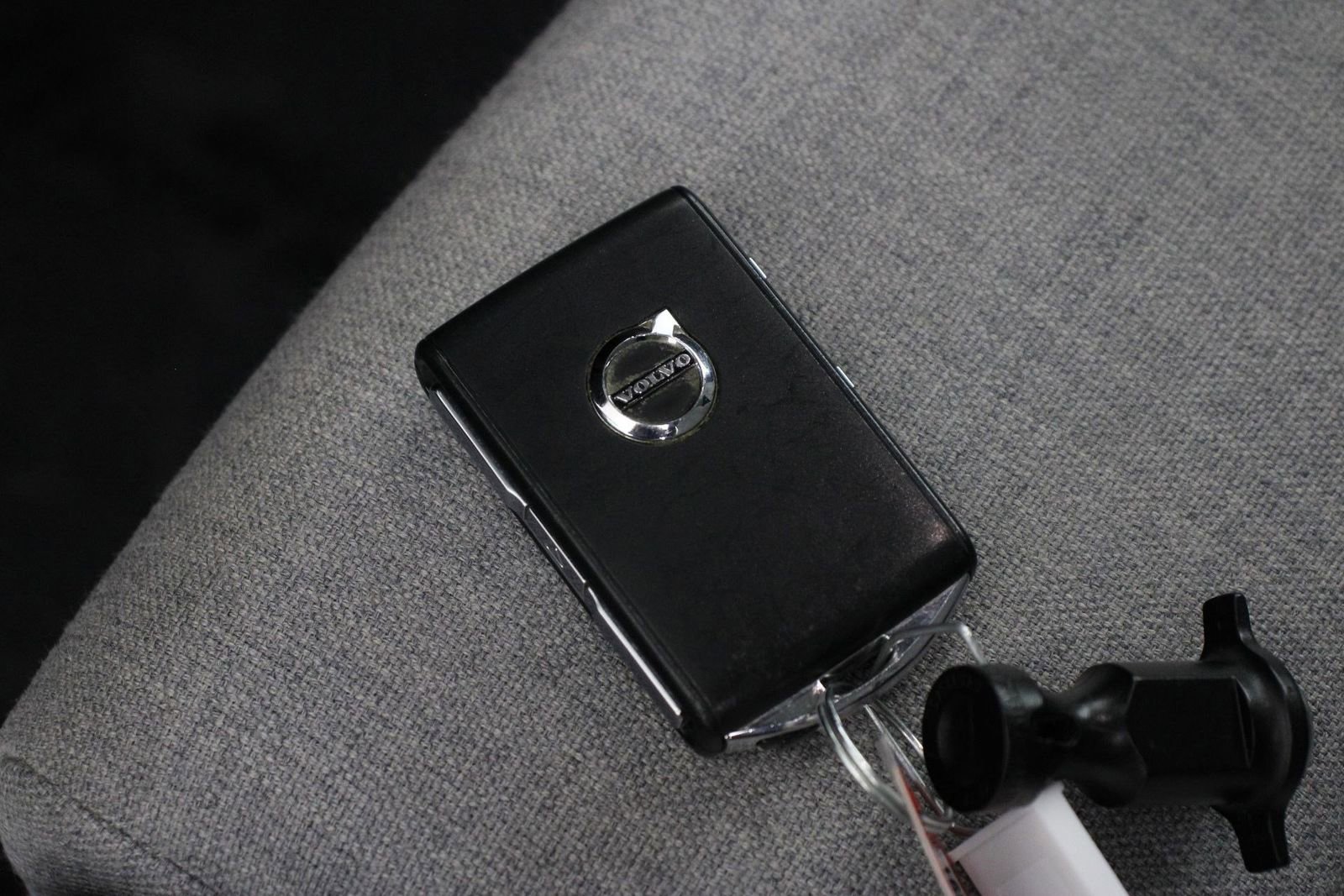 Used 2023 Volvo C40 P8 Recharge Ultimate image 31