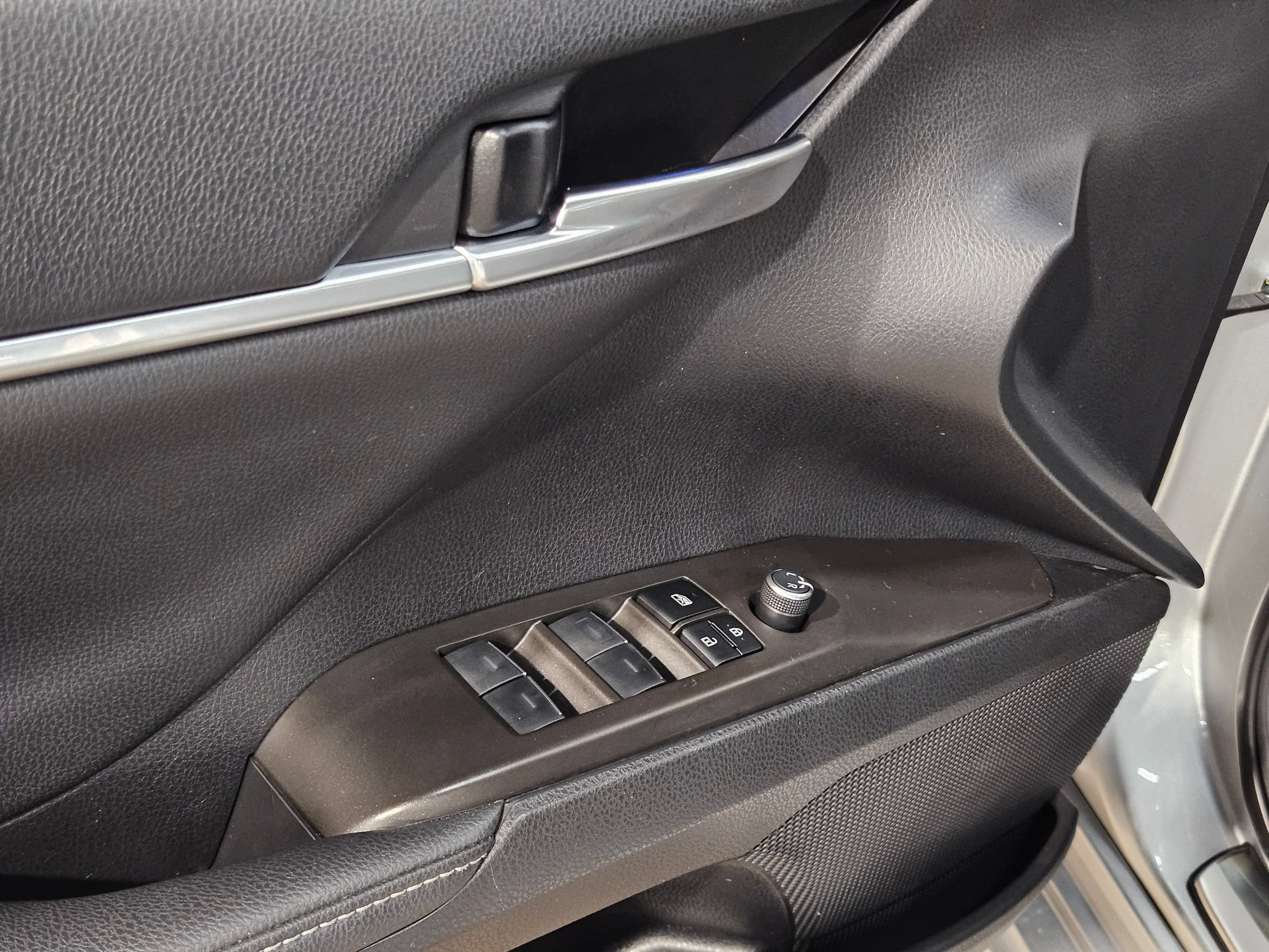 Used 2023 Toyota Camry XSE w/ Navigation Package FWD image 21