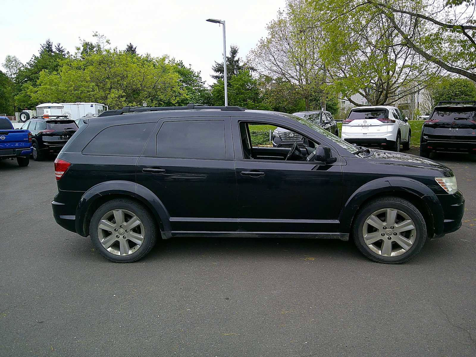 Used 2010 Dodge Journey SXT w/ Flexible Seating Group AWD/4WD image 6