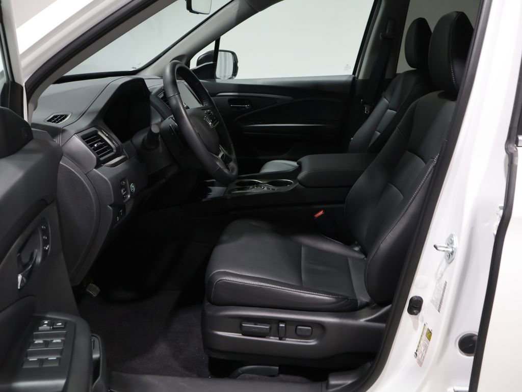 Used 2025 Honda Ridgeline RTL image 13