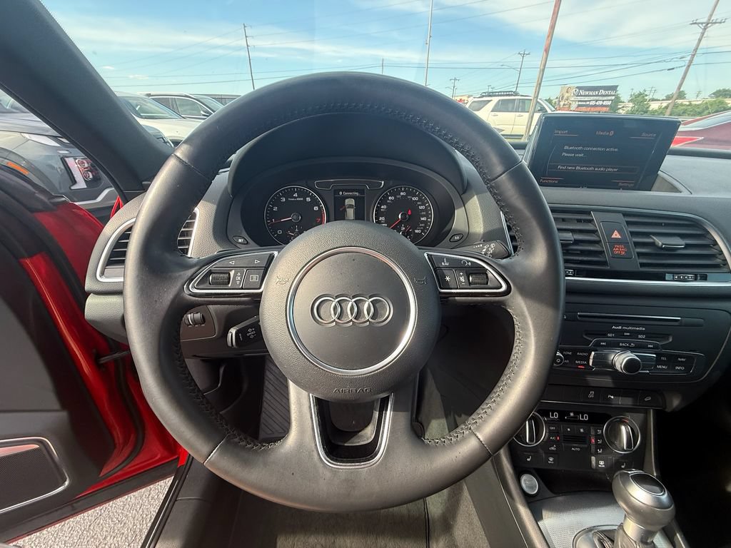 Used 2018 Audi Q3 2.0T Premium Plus w/ Premium Plus Package AWD/4WD image 16