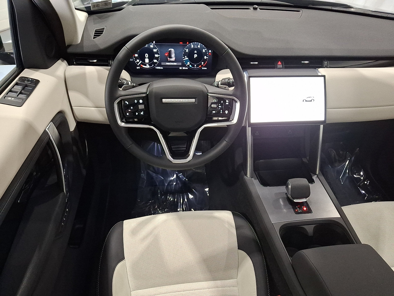 Certified 2025 Land Rover Discovery Sport S AWD/4WD image 9