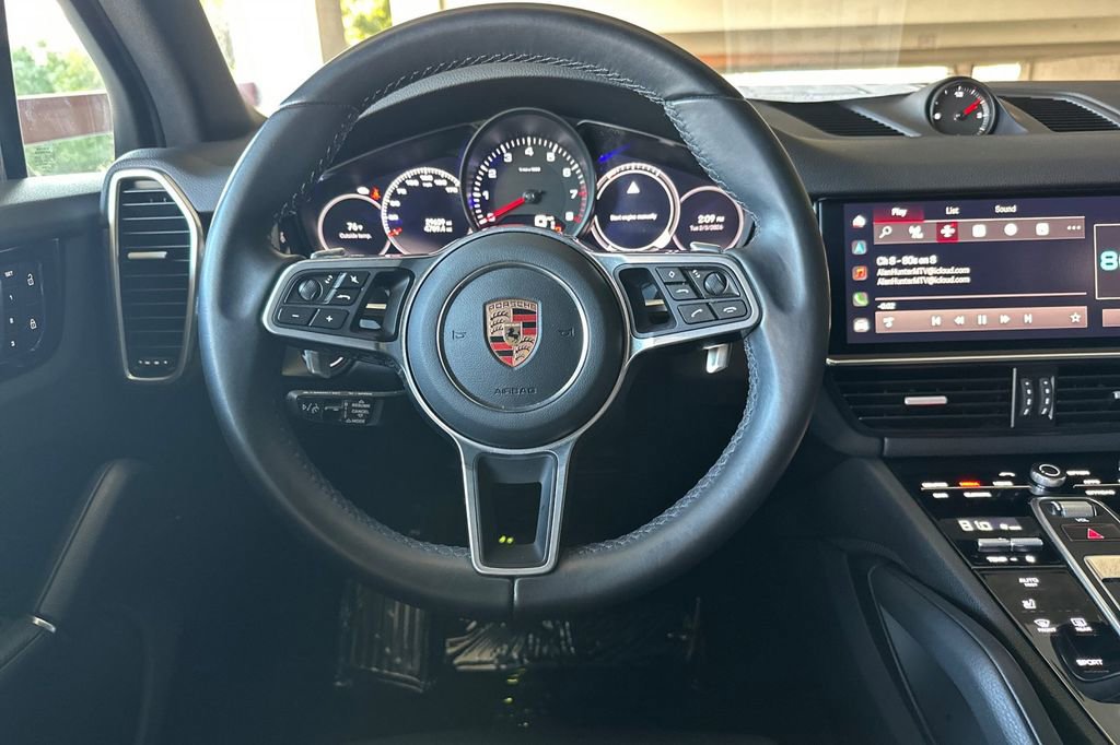 Used 2023 Porsche Cayenne image 17