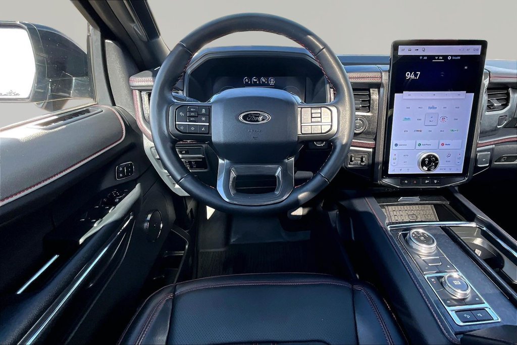Certified 2024 Ford Expedition Limited AWD/4WD image 5