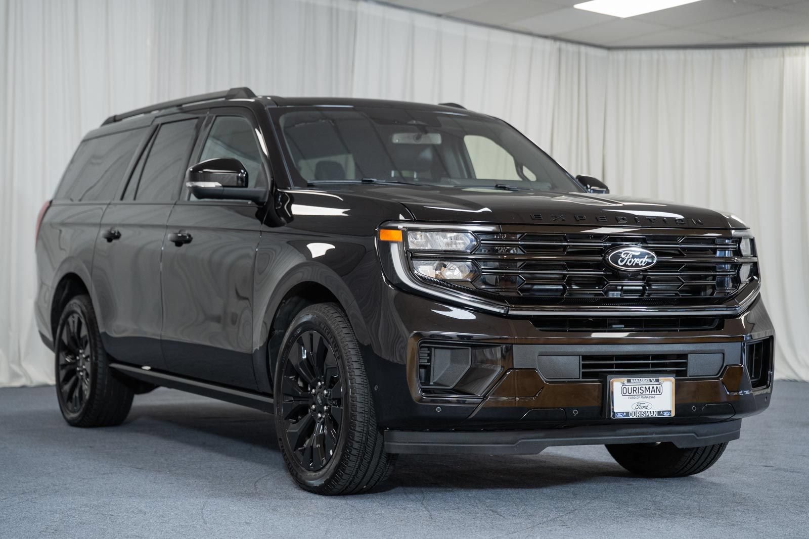Certified 2025 Ford Expedition Max Platinum w/ Stealth Appearance Package