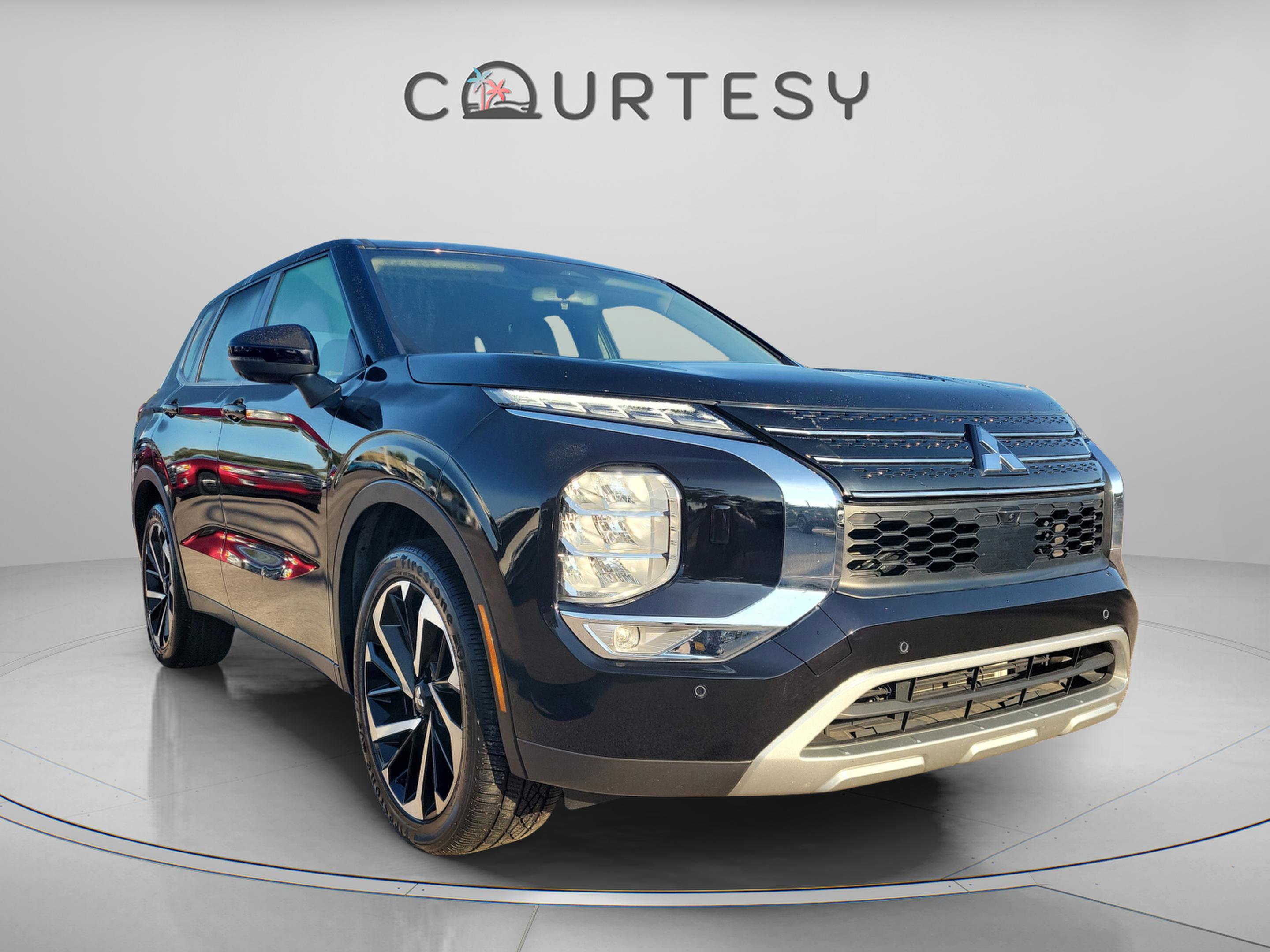 Used 2024 Mitsubishi Outlander SE image 6