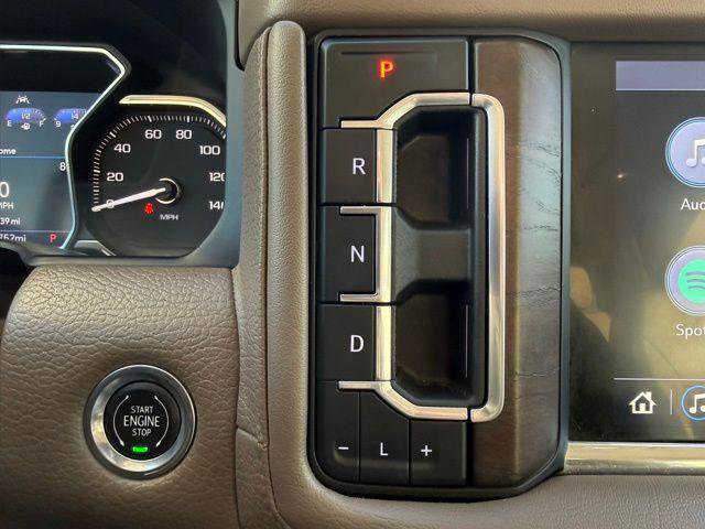 Used 2021 GMC Yukon Denali w/ Denali Premium Package RWD image 35