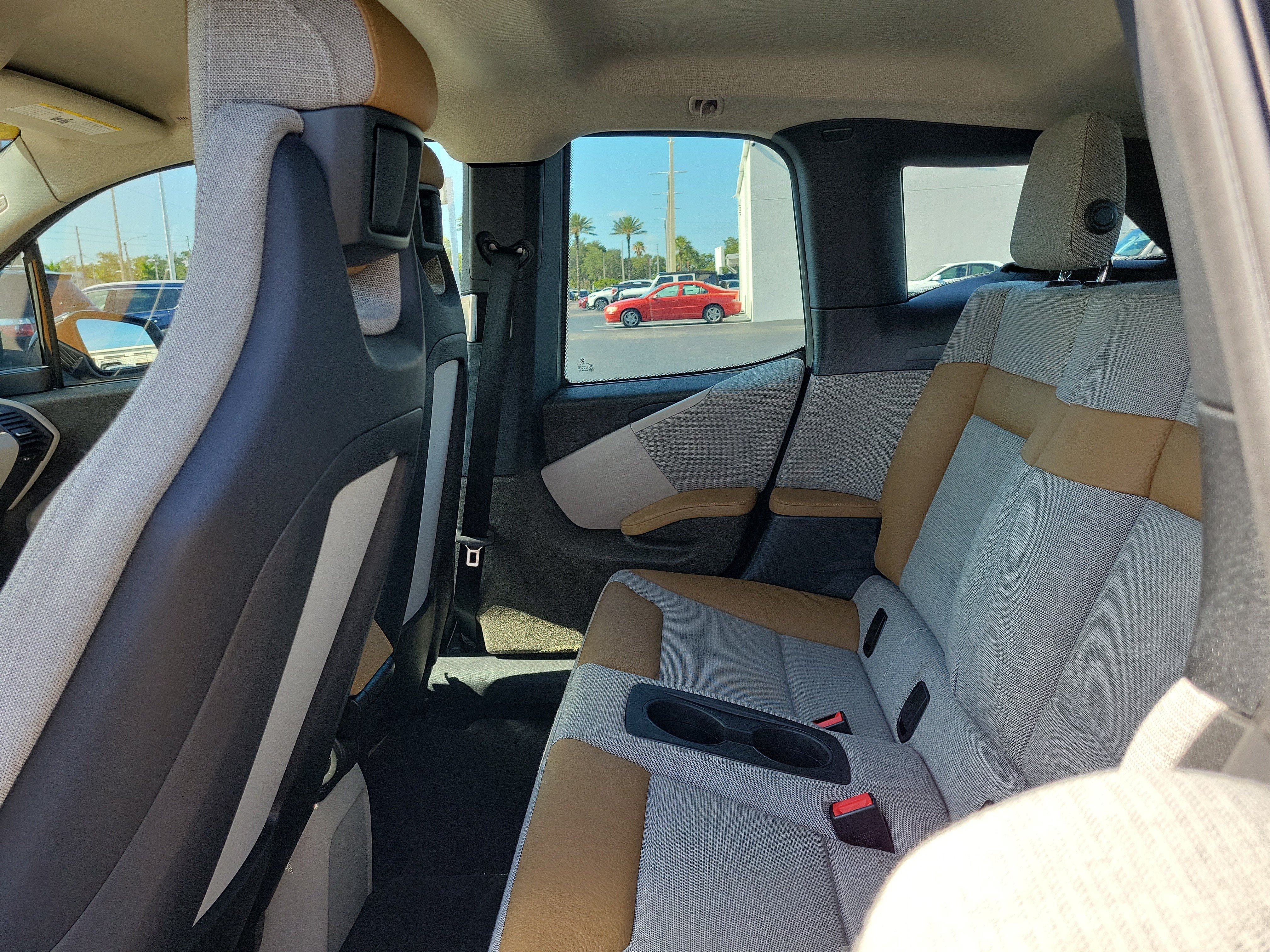 Used 2015 BMW i3 w/ Range Extender RWD image 11