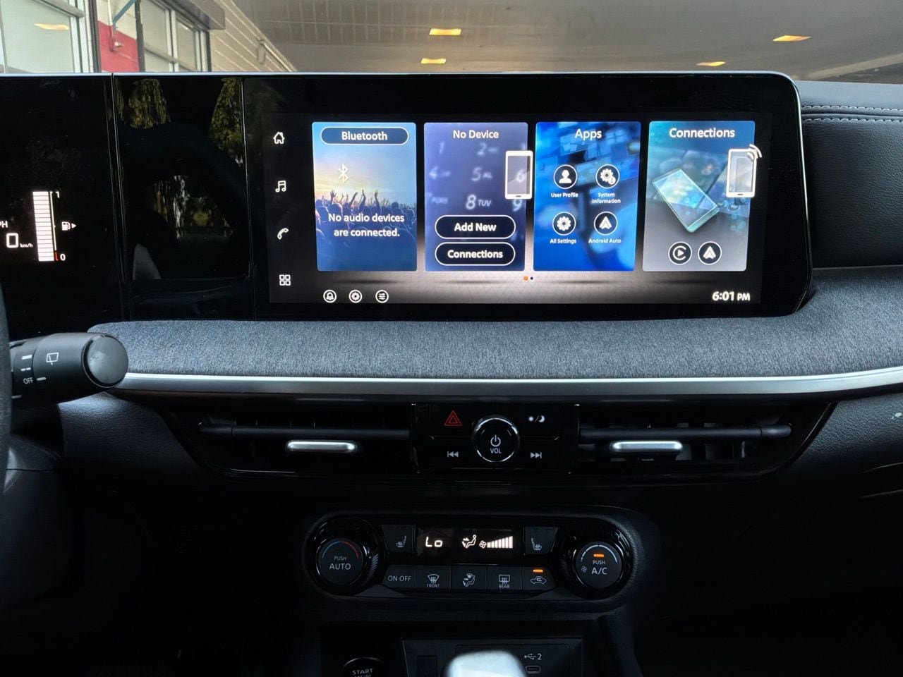 Used 2026 Nissan Kicks SV w/ Cold Weather Package AWD/4WD image 27
