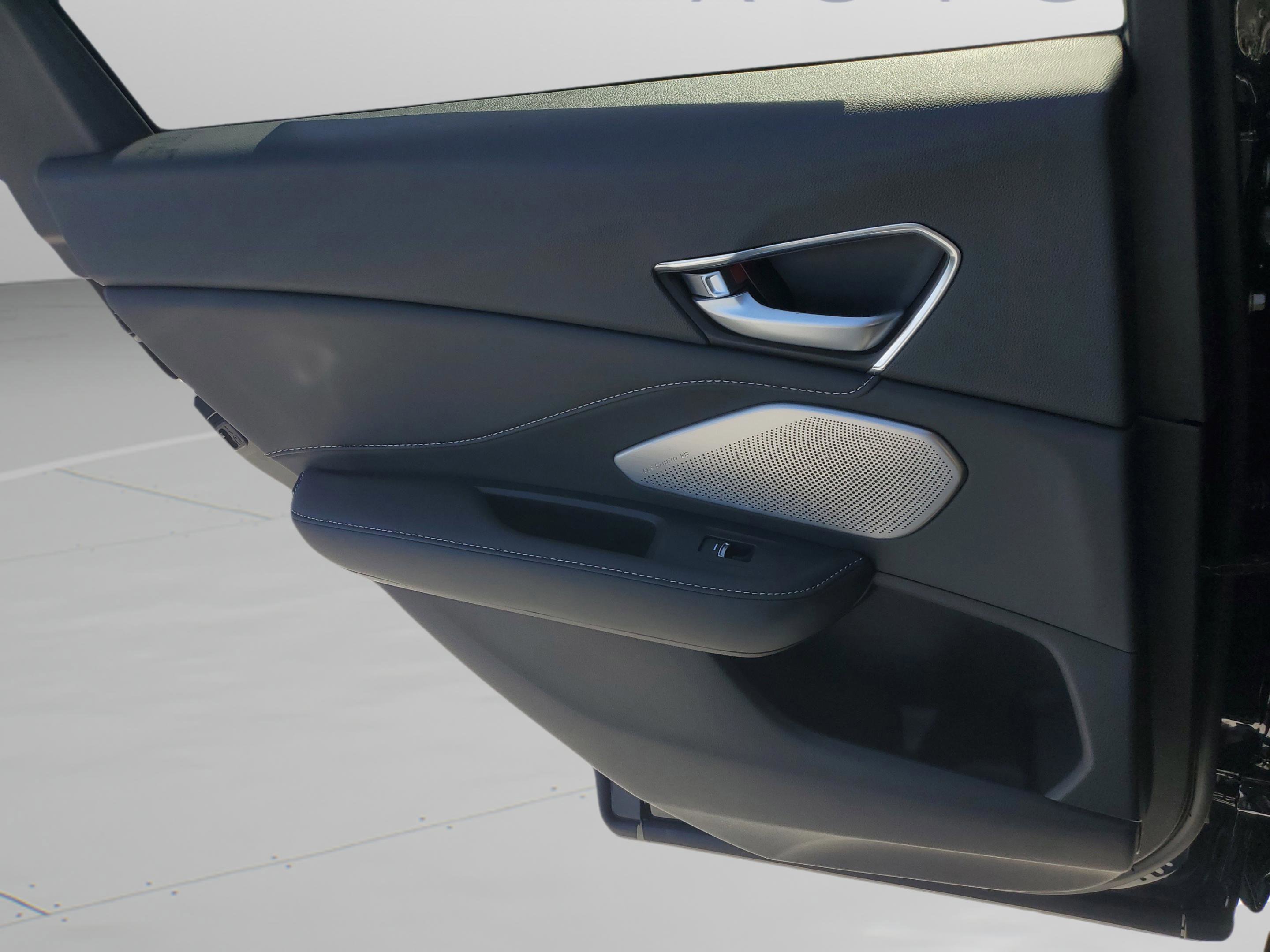 New 2026 Acura RDX SH-AWD w/ Advance Package image 16