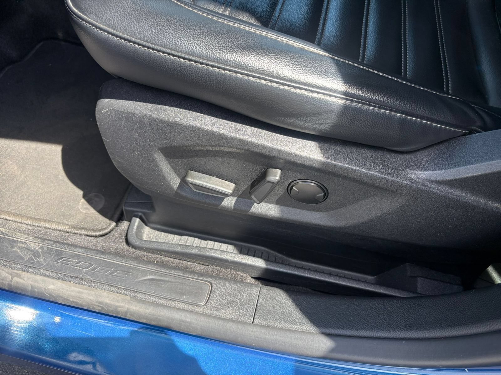 Used 2024 Ford Edge SEL AWD/4WD image 23