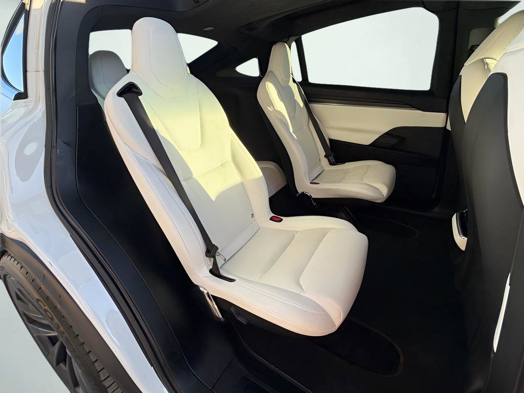 Used 2023 Tesla Model X Plaid image 30
