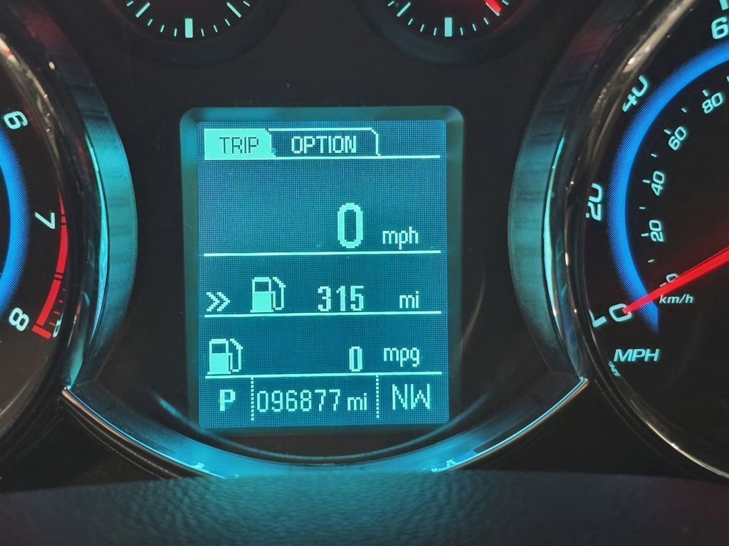 Used 2015 Chevrolet Cruze LT image 11