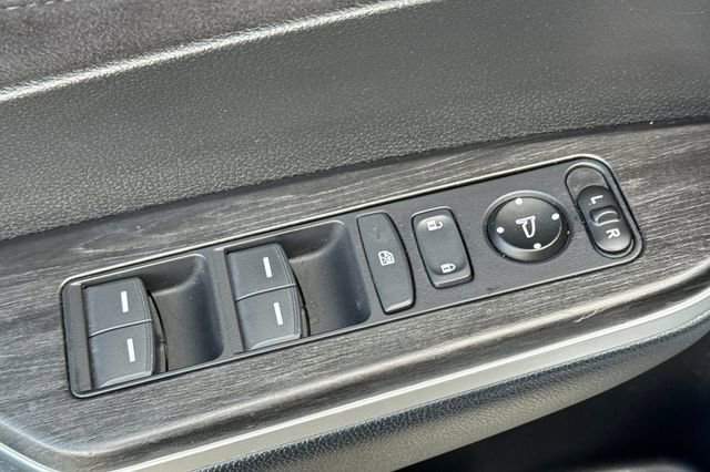 Used 2020 Honda Clarity Touring image 12