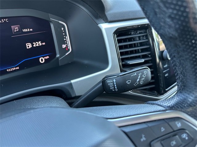 Used 2021 Volkswagen Atlas Cross Sport SEL Premium image 25