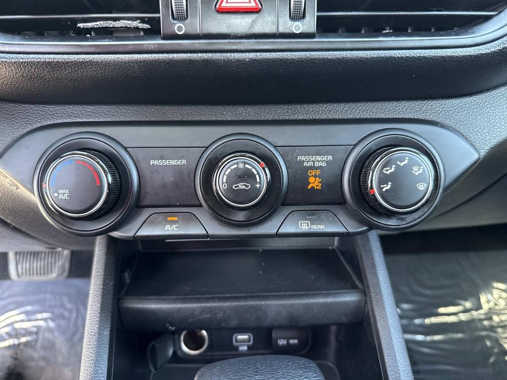Used 2022 Kia Forte LXS image 21
