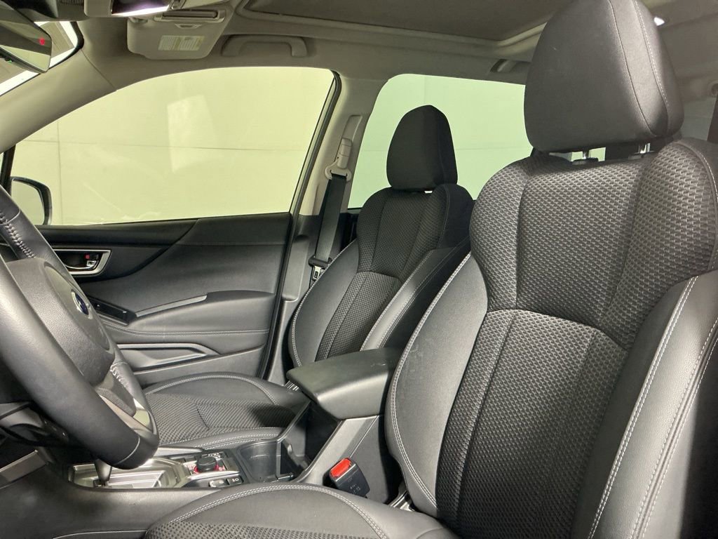Used 2023 Subaru Forester Premium AWD/4WD image 22