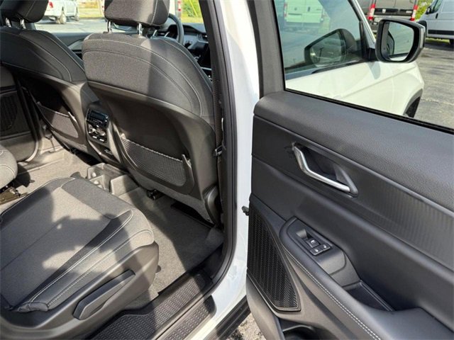 New 2025 Jeep Grand Cherokee L Laredo image 11