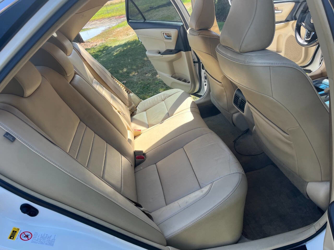 Used 2017 Toyota Camry XLE w/ Moonroof Package image 6