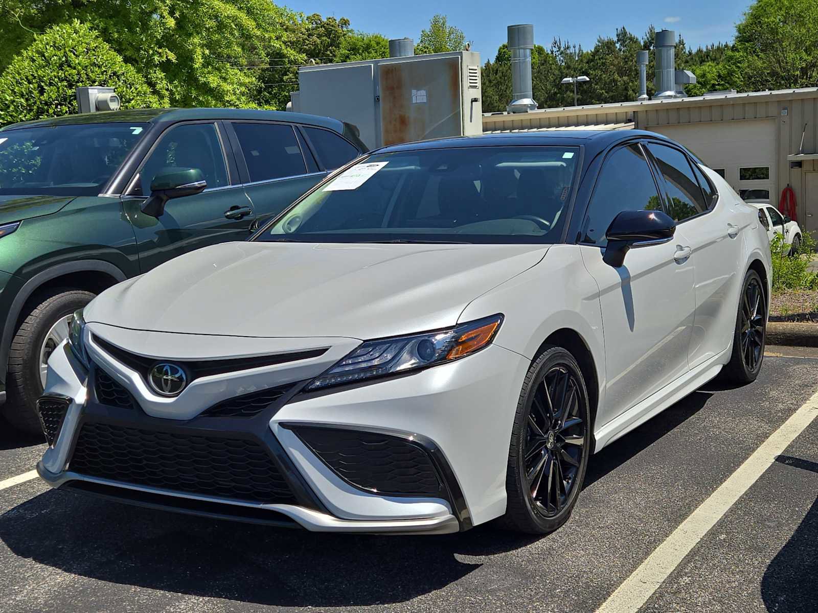 Used 2023 Toyota Camry XSE w/ Navigation Package image 4