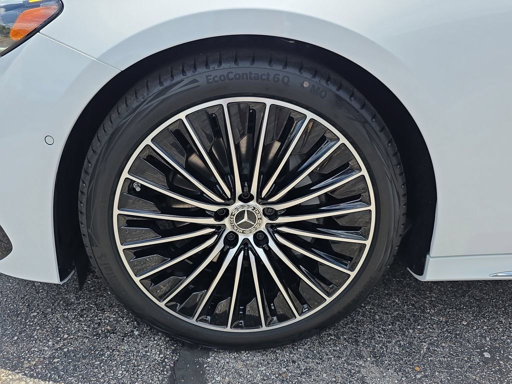 New 2026 Mercedes-Benz E 350 4MATIC Sedan image 9