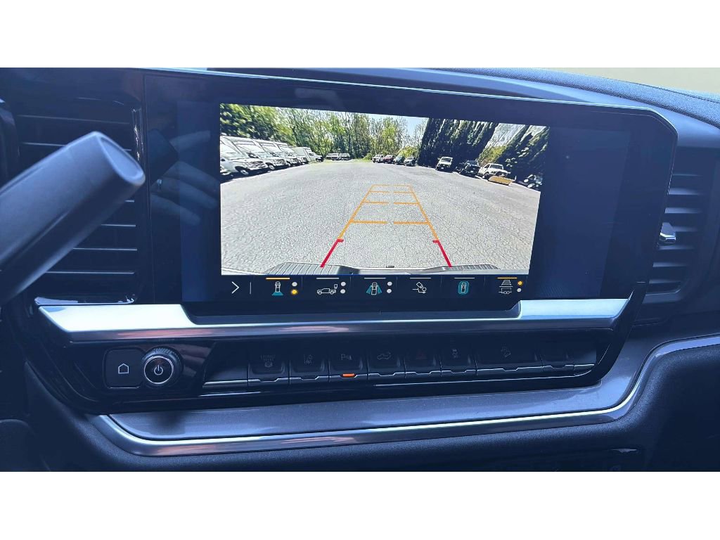 Used 2024 Chevrolet Silverado 2500 High Country w/ High Country Premium Package AWD/4WD image 18