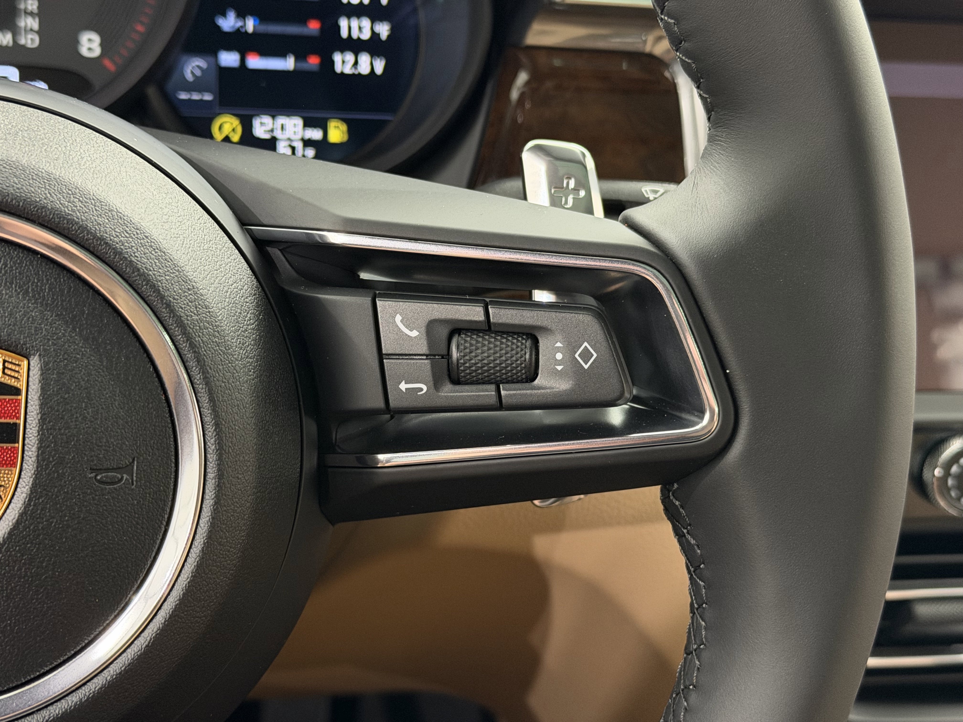 New 2026 Porsche Macan image 50