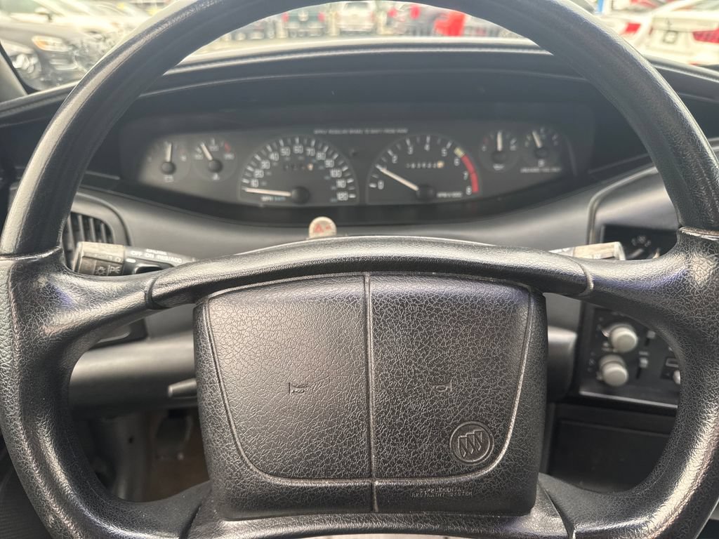Used 1995 Buick Skylark Custom FWD image 14