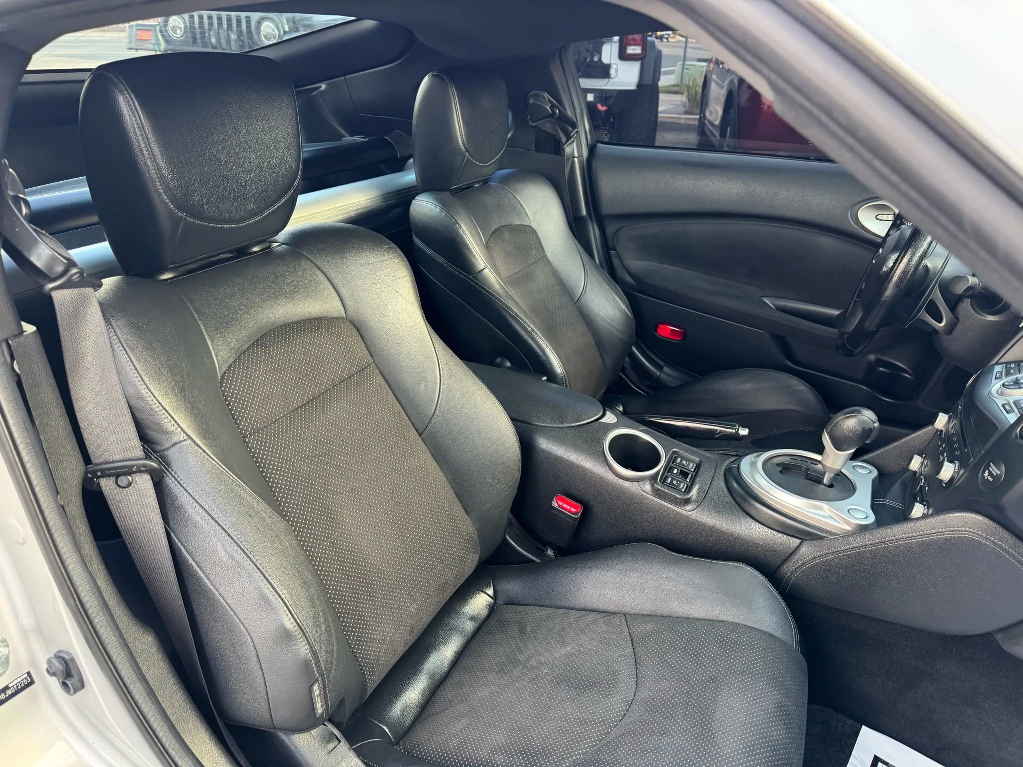 Used 2018 Nissan 370Z Touring image 19