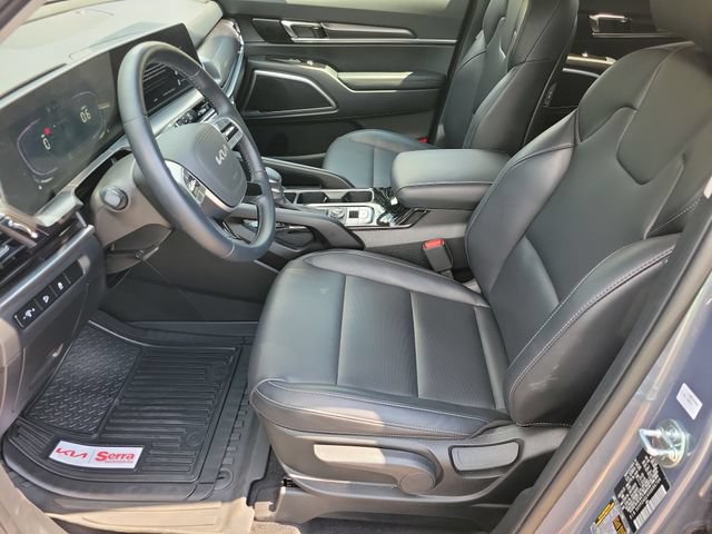 Used 2025 Kia Telluride LX FWD image 12