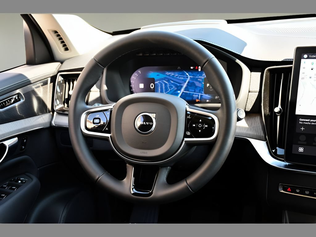 Used 2025 Volvo XC90 B6 Ultra AWD/4WD image 18