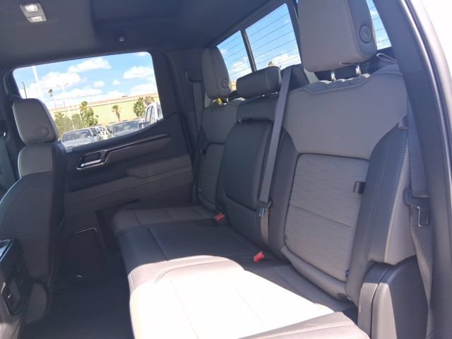 Used 2025 Chevrolet Silverado 1500 ZR2 w/ Technology Package AWD/4WD image 17