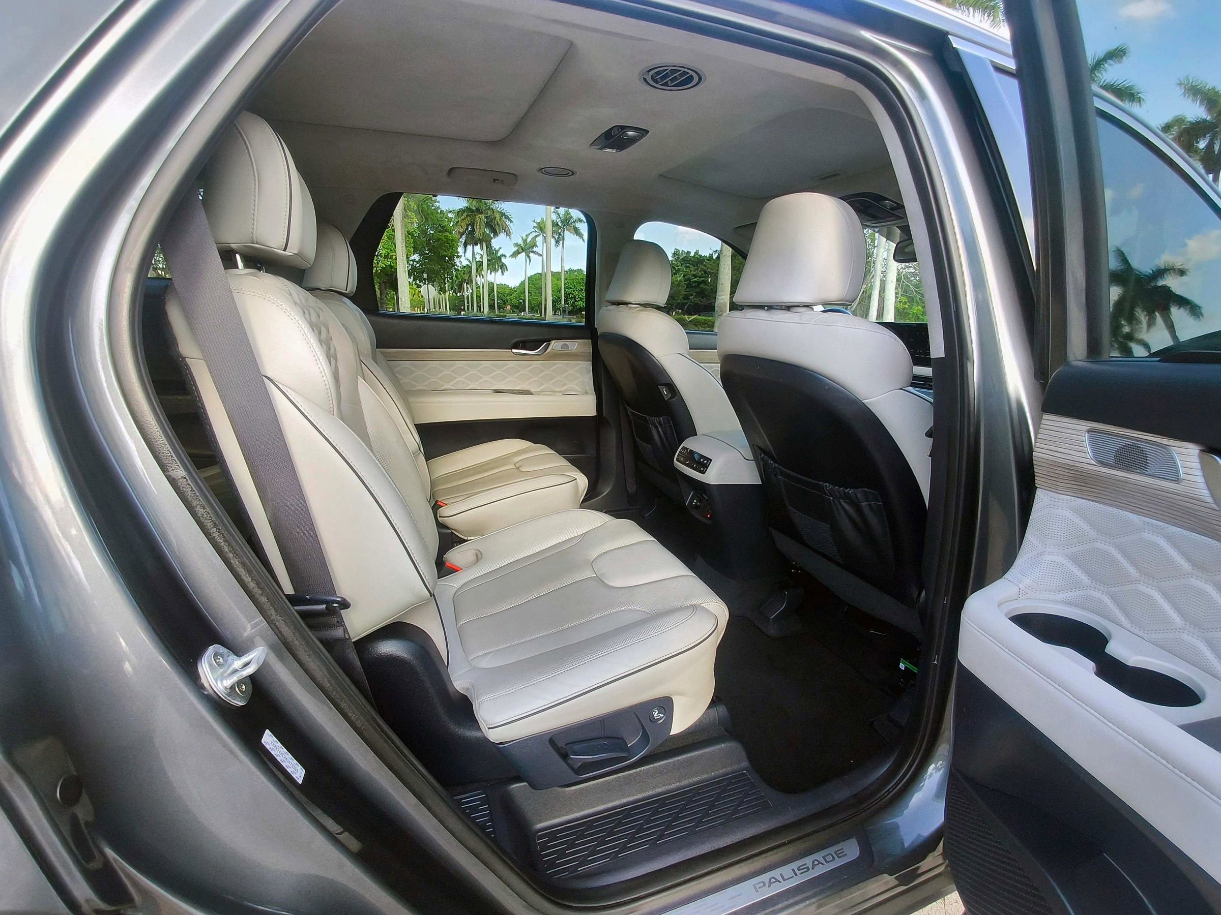 Used 2022 Hyundai Palisade Calligraphy w/ Cargo Package FWD image 39