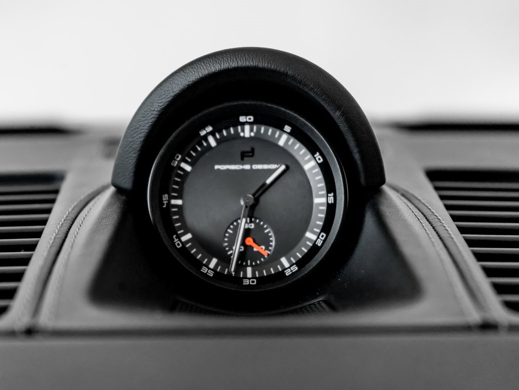 Certified 2022 Porsche 911 50th Anniversary Edition image 18