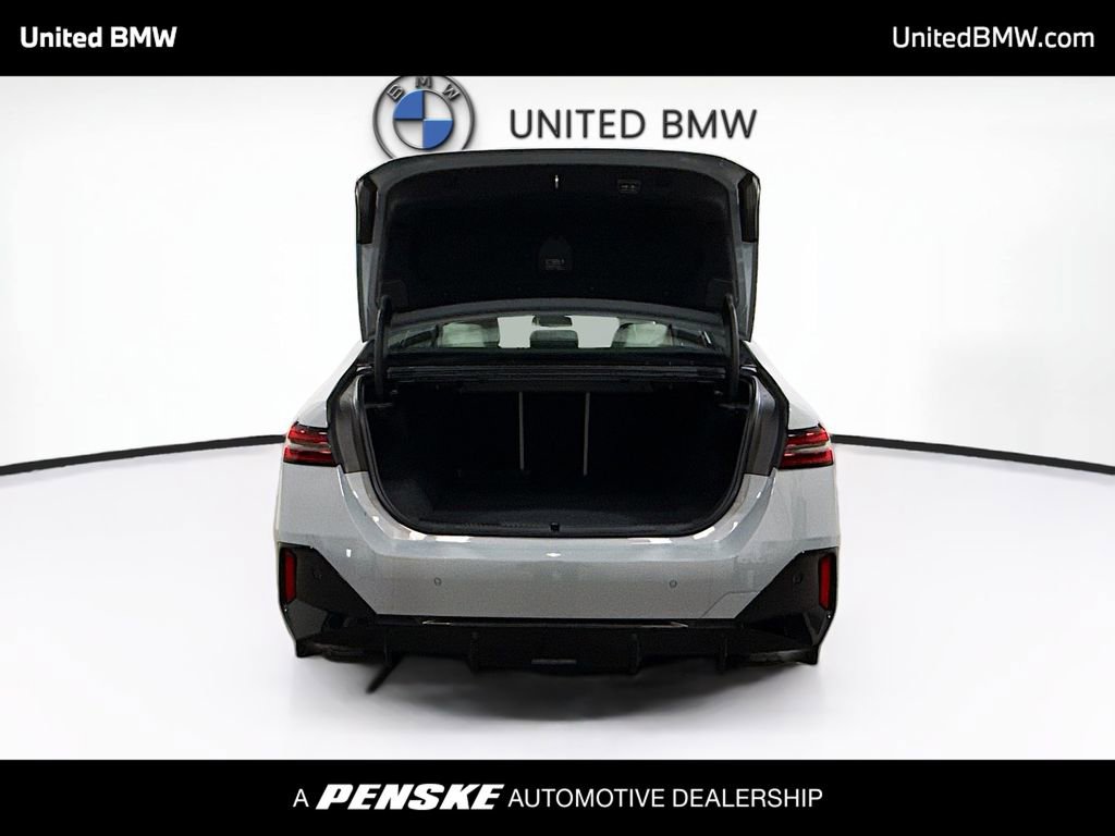 Used 2025 BMW i5 M60 w/ Premium Package image 14